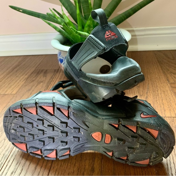 Vintage 90s Nike AGG sandals - Picture 9 of 10